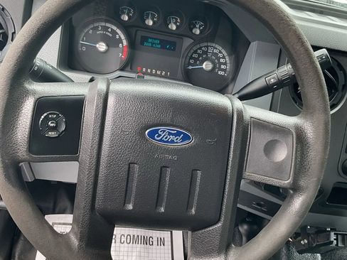 Used 2016 Ford F250 XL w/ Power Equipment Group image 27