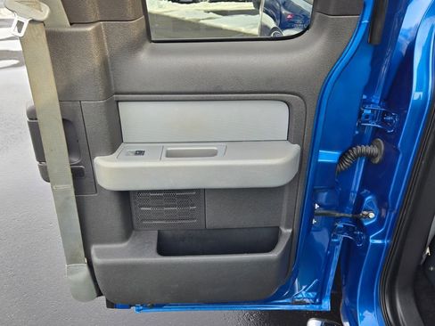 Used 2014 Ford F150 XLT w/ XLT Chrome Package image 10