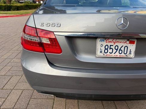 Used 2010 Mercedes-Benz E 550 Sedan image 18