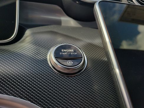 New 2026 Mercedes-Benz C 43 AMG 4MATIC Sedan image 31