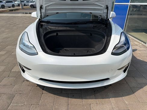 Used 2020 Tesla Model 3 Standard Range Plus RWD image 10