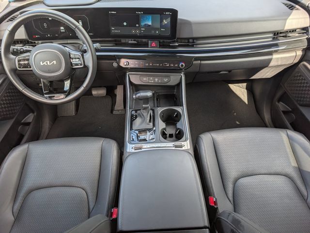 Used 2026 Kia Carnival SX Prestige FWD image 5