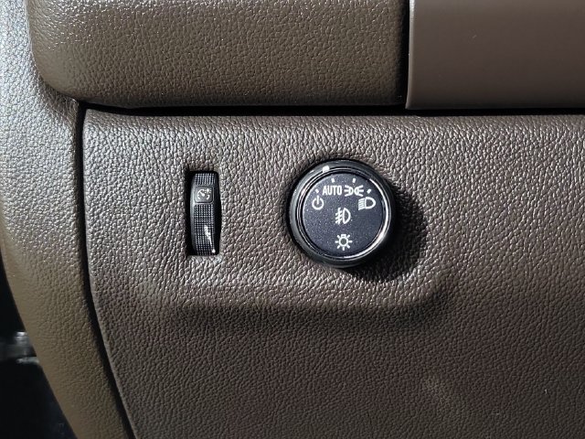 Used 2021 GMC Canyon Denali RWD image 23