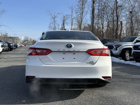 Used 2019 Toyota Camry LE image 10