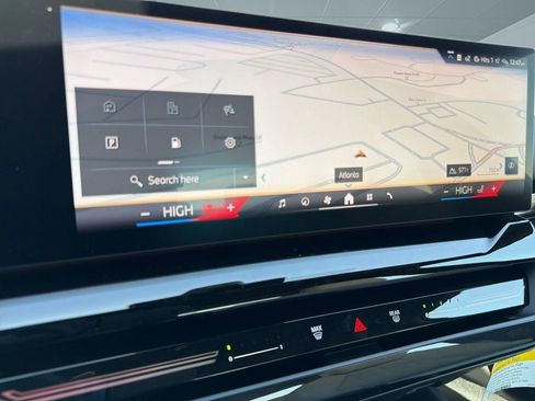 Used 2026 BMW 530i w/ Premium Package RWD image 18