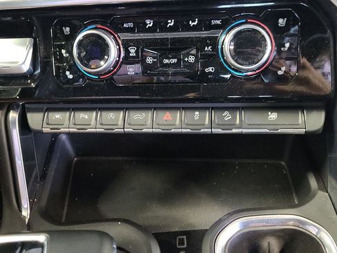 Used 2023 GMC Sierra 1500 Denali Ultimate image 17