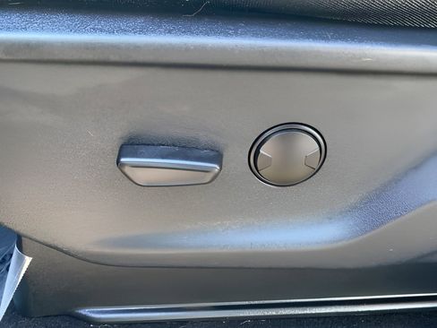 Used 2024 Ford F150 XLT w/ Mobile Office Package image 10