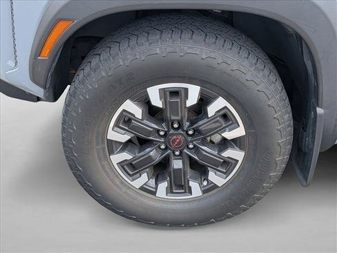 Used 2022 Nissan Frontier PRO-4X w/ Off-Road Protection Package AWD/4WD image 15