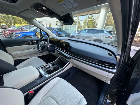 New 2026 Kia Carnival SX image 37