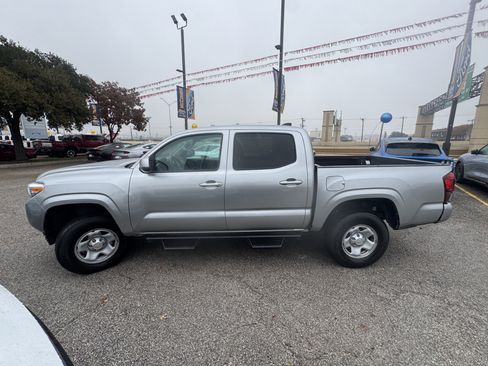 Used 2023 Toyota Tacoma SR image 8