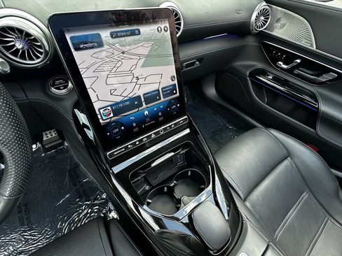 Certified 2025 Mercedes-Benz SL 63 AMG 4MATIC image 30