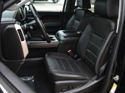 Used 2019 GMC Sierra 2500 Denali w/ Duramax Plus Package image 9