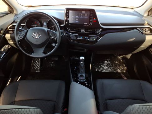 Used 2022 Toyota C-HR Limited FWD image 27