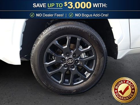 Used 2025 Toyota Tundra Platinum AWD/4WD image 13
