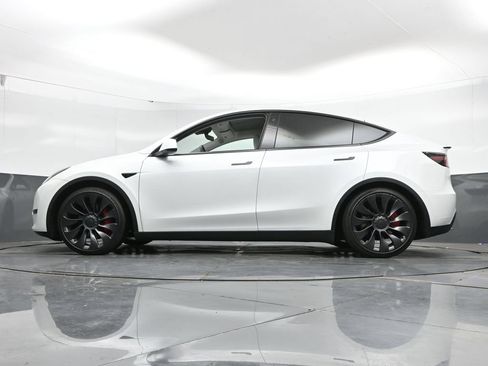 Used 2023 Tesla Model Y Performance AWD/4WD image 47