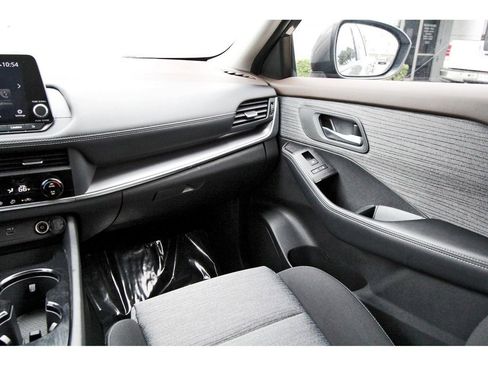 Used 2023 Nissan Rogue SV AWD/4WD image 10