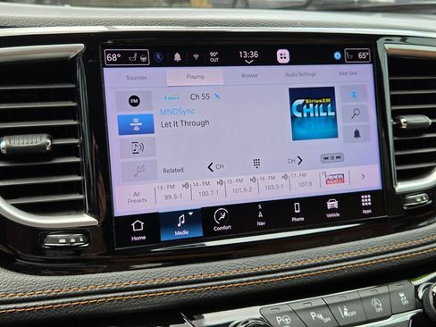 Certified 2022 Chrysler Pacifica Pinnacle FWD image 29
