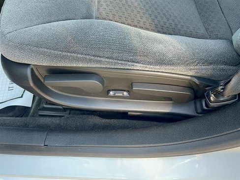 Used 2011 Chevrolet Impala LS FWD image 11