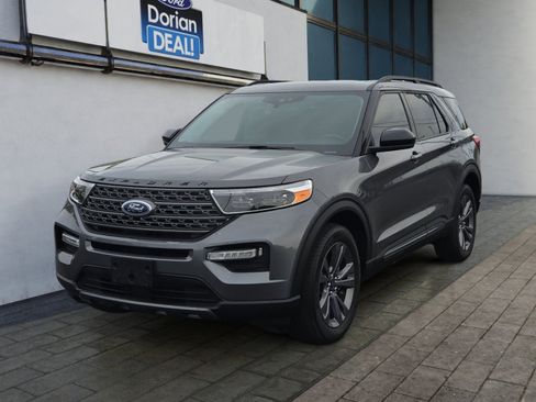 Used 2023 Ford Explorer XLT w/ Equipment Group 202A AWD/4WD image 7