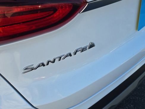 Used 2020 Hyundai Santa Fe SEL image 6