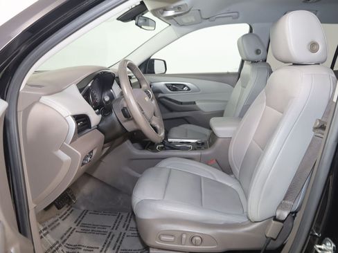Used 2019 Chevrolet Traverse LT w/ LPO, Floor Liner Package AWD/4WD image 11