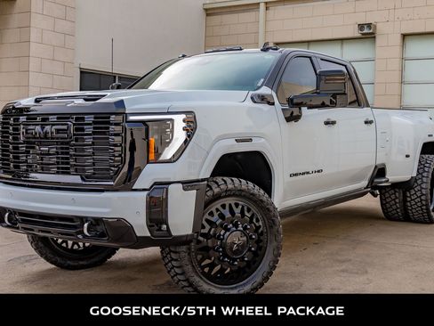 Used 2026 GMC Sierra 3500 Denali Ultimate image 5