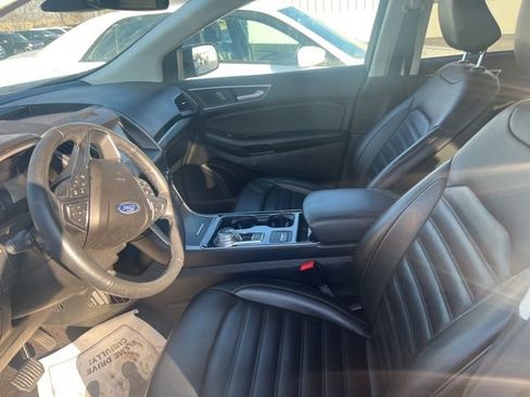 Used 2020 Ford Edge SEL image 11