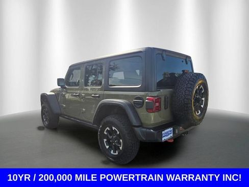 Used 2025 Jeep Wrangler Unlimited Rubicon AWD/4WD image 3
