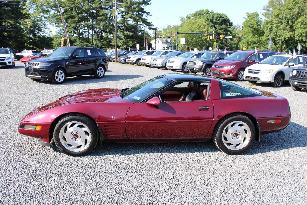Used 1993 Chevrolet Corvette Coupe RWD image 10