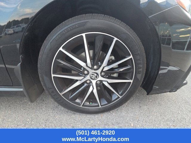 Used 2023 Toyota Camry SE FWD image 4