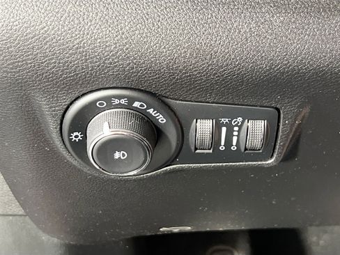 Used 2022 Jeep Compass High Altitude AWD/4WD image 10