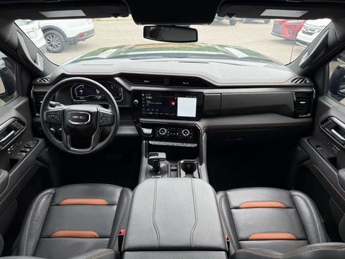 Used 2025 GMC Sierra 1500 AT4 image 24