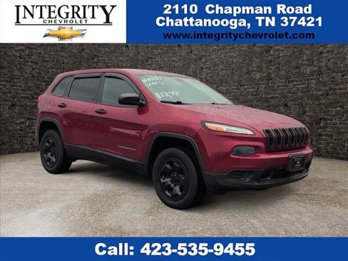 Used 2017 Jeep Cherokee Sport w/ Cold Weather Group image 1