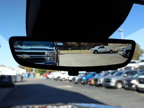 New 2026 Chevrolet Suburban RST image 17