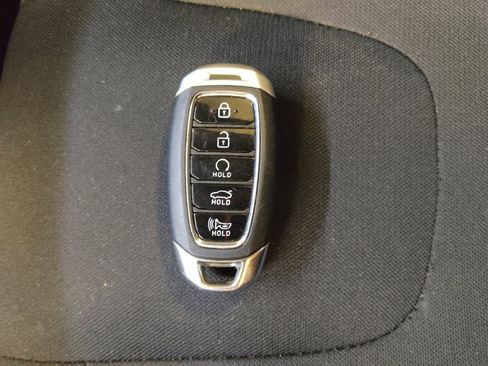 Used 2023 Hyundai Elantra SEL w/ Convenience Package FWD image 32