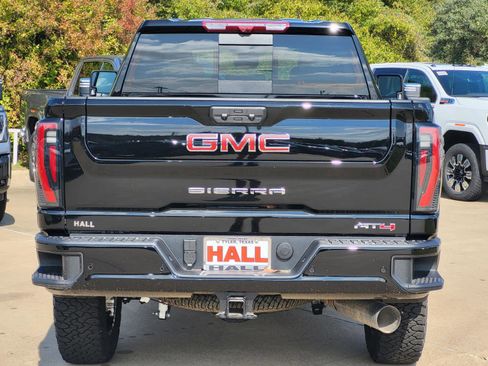 New 2026 GMC Sierra 2500 AT4 w/ AT4 Premium Plus Package image 4