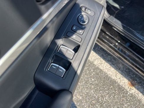 New 2025 Acura Integra image 11