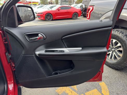 Used 2020 Dodge Journey SE w/ Blacktop Package FWD image 35