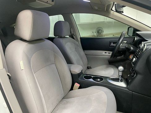 Used 2011 Nissan Rogue S image 16