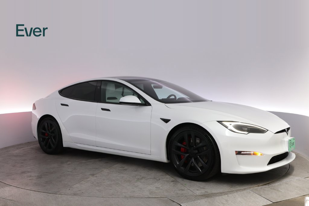 Used 2025 Tesla Model S Plaid AWD/4WD image 14