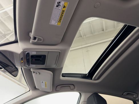 Used 2023 Honda Accord EX image 16