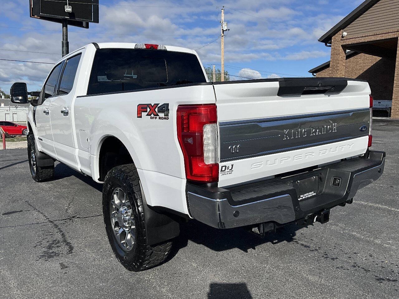 Used 2018 Ford F250 King Ranch w/ King Ranch Ultimate Package AWD/4WD image 4