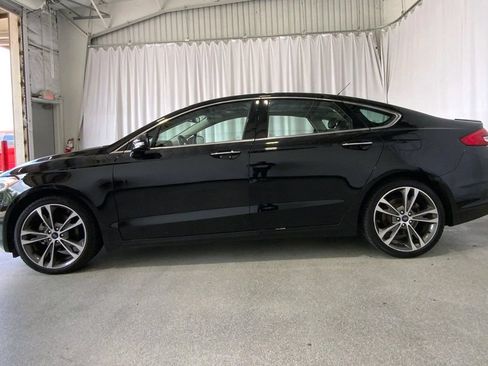 Used 2018 Ford Fusion Titanium FWD image 26