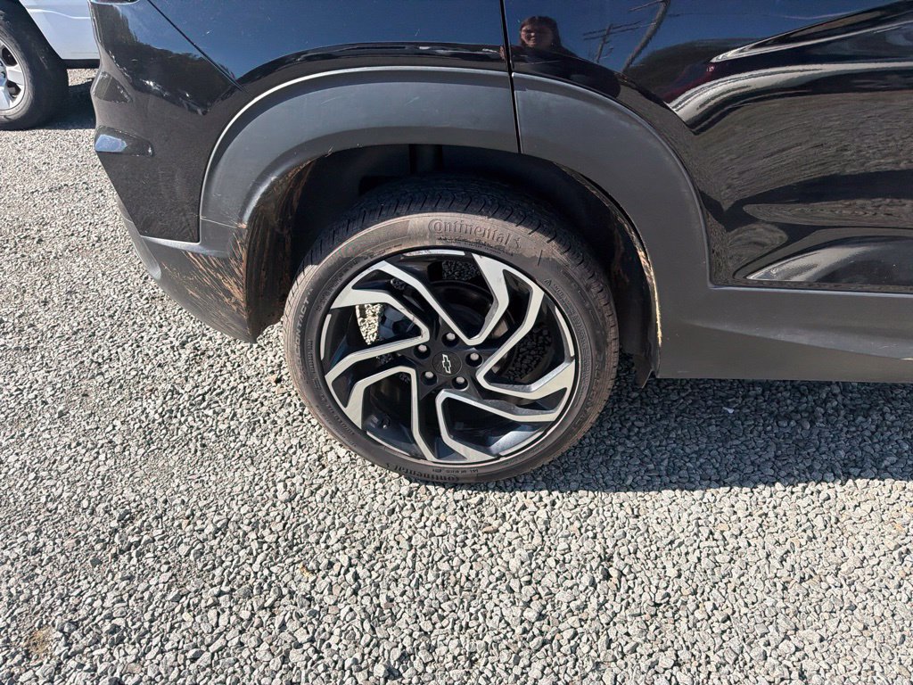 Used 2025 Chevrolet TrailBlazer RS FWD image 9