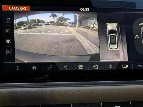 Used 2018 Land Rover Range Rover Sport HSE AWD/4WD image 11