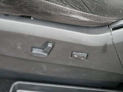 Used 2012 Dodge Grand Caravan SXT image 19