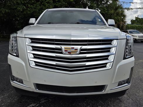 Certified 2018 Cadillac Escalade ESV Platinum RWD image 8