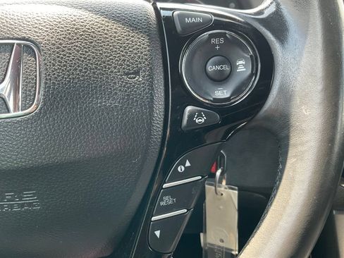 Used 2016 Honda Accord Sport image 23