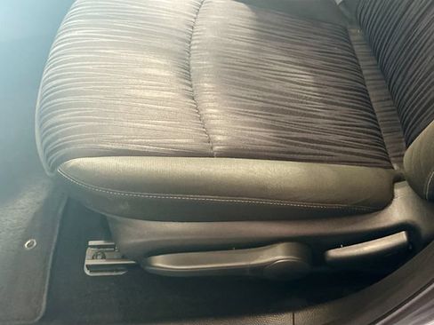 Used 2019 Nissan Sentra SV FWD image 18