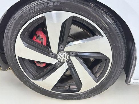 Used 2019 Volkswagen GTI SE w/ SE Experience Package FWD image 28